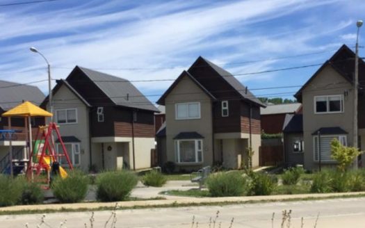 VENDE CASA HABITACIONAL , ALTO MADERO , AVDA OCTAVIO JARA WOOD 2050