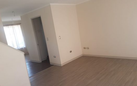 VENDE CASA HABITACIONAL , ALTO MADERO , AVDA OCTAVIO JARA WOOD 2050