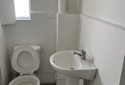 ARRIENDA LOCAL COMERCIAL , LAUTARO 738 LOCAL 3