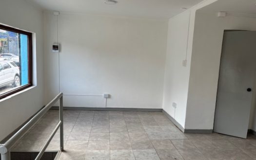 ARRIENDA LOCAL COMERCIAL , LAUTARO 738 LOCAL 3