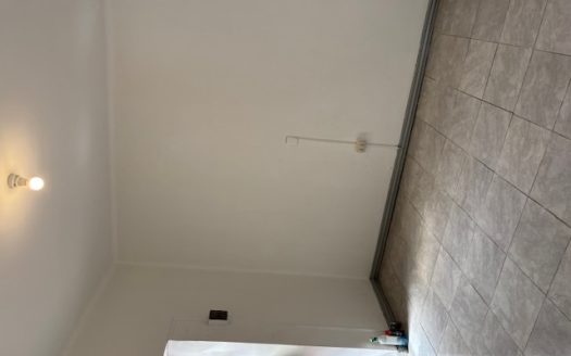 ARRIENDA LOCAL COMERCIAL , LAUTARO 738 LOCAL 3