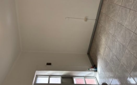 ARRIENDA LOCAL COMERCIAL , LAUTARO 738 LOCAL 3