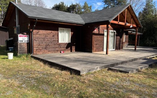 VENTA CASA HABITACION PUCON EMPLAZADA EN PARCELA 8.213, MTS 2